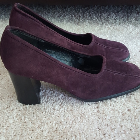 Shoes - Picture 5 of 8